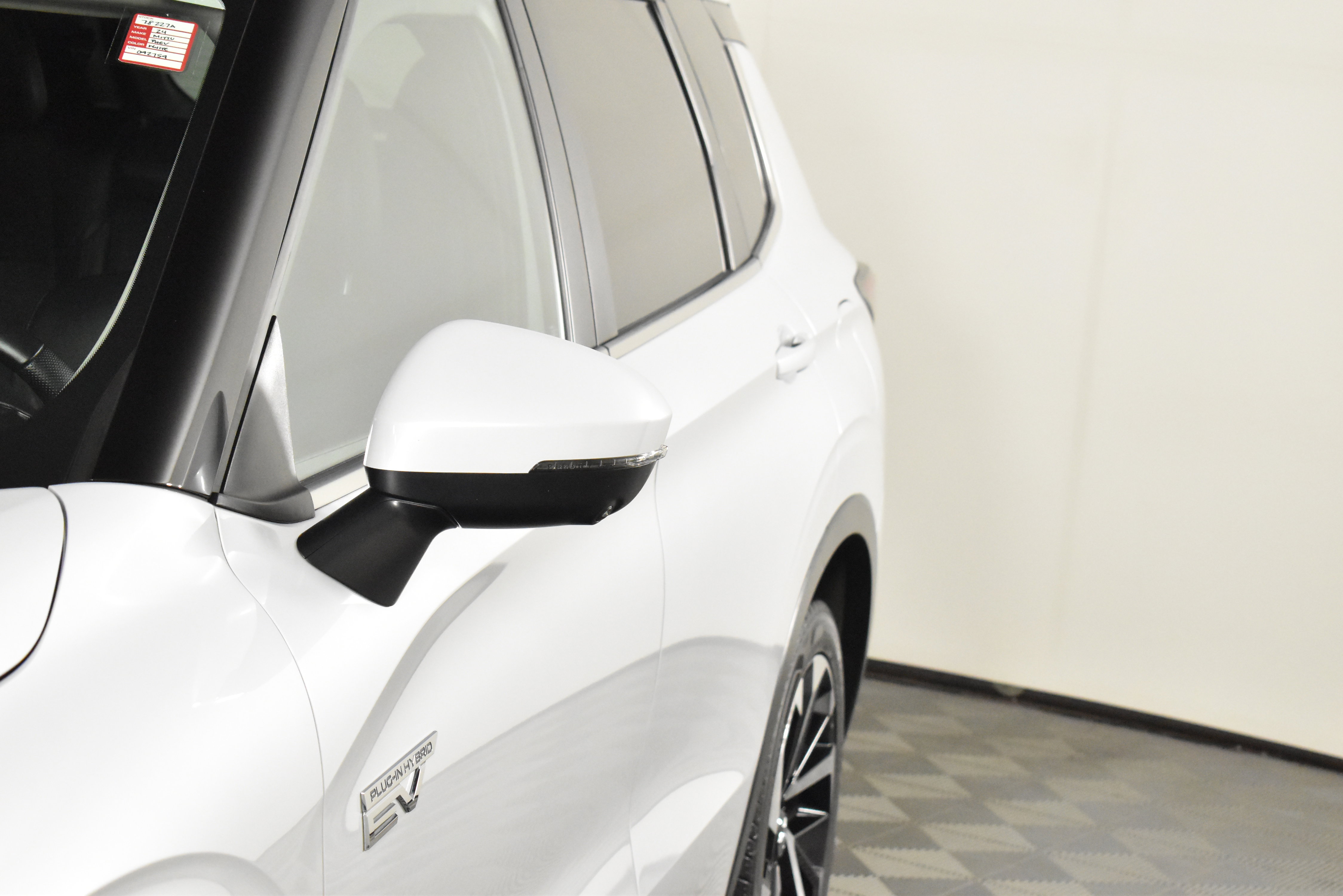 Used 2024 Mitsubishi Outlander SE image 13