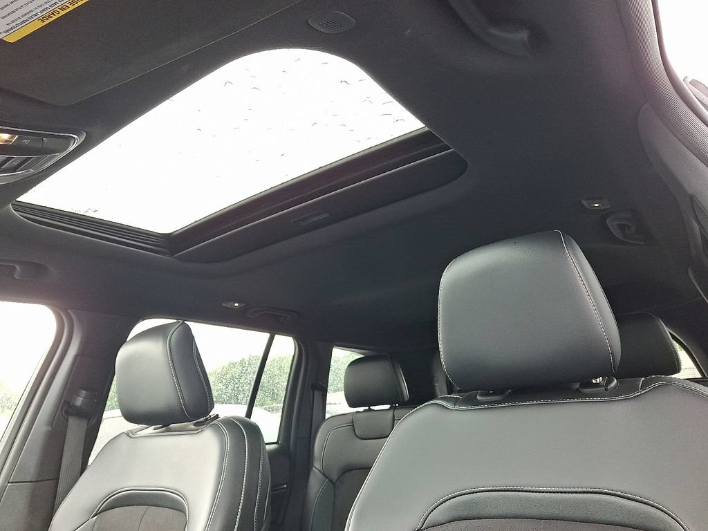 Certified 2023 Jeep Grand Cherokee Altitude AWD/4WD image 14