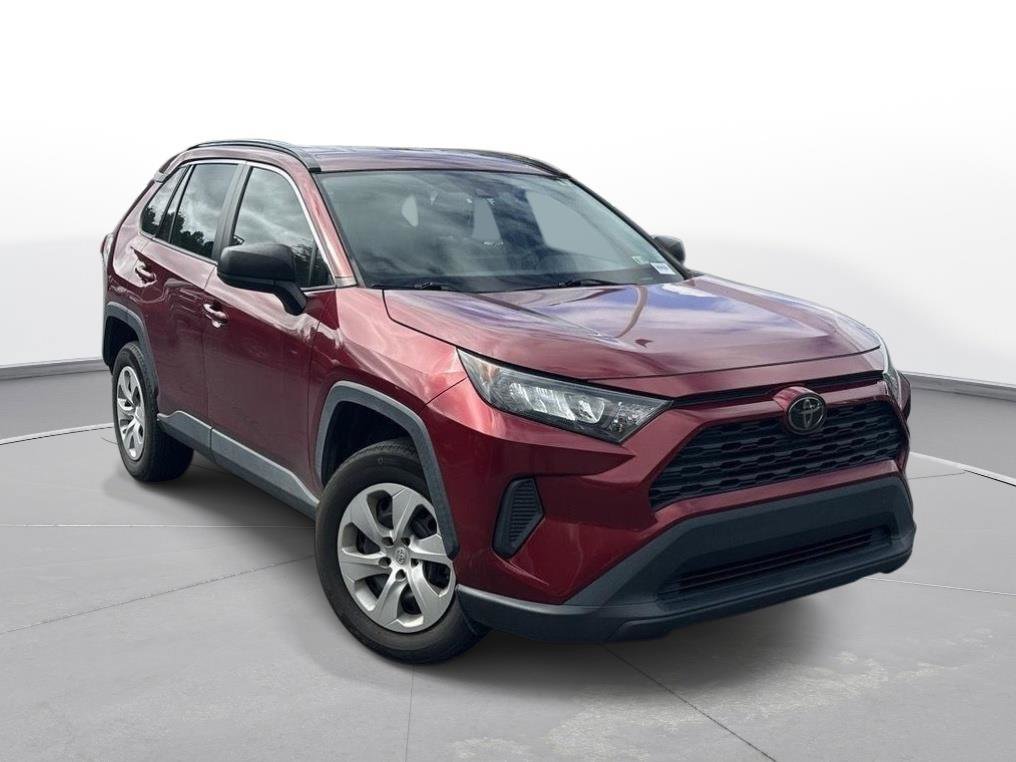 Used 2019 Toyota RAV4 LE FWD image 4