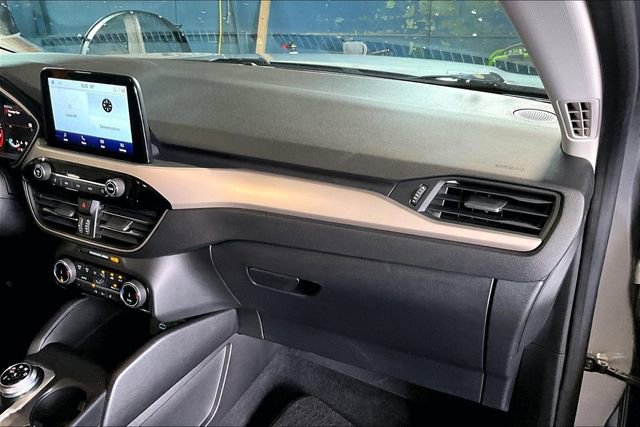 Used 2022 Ford Escape SE w/ Convenience Package image 16