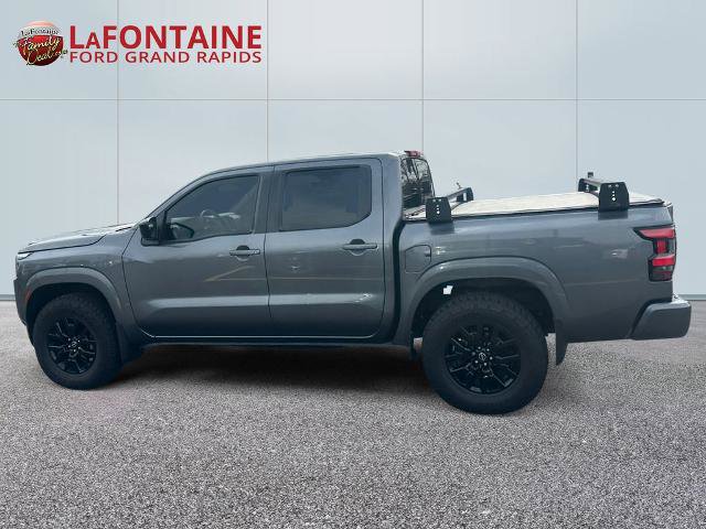 Used 2023 Nissan Frontier SV w/ Midnight Edition Package AWD/4WD image 4