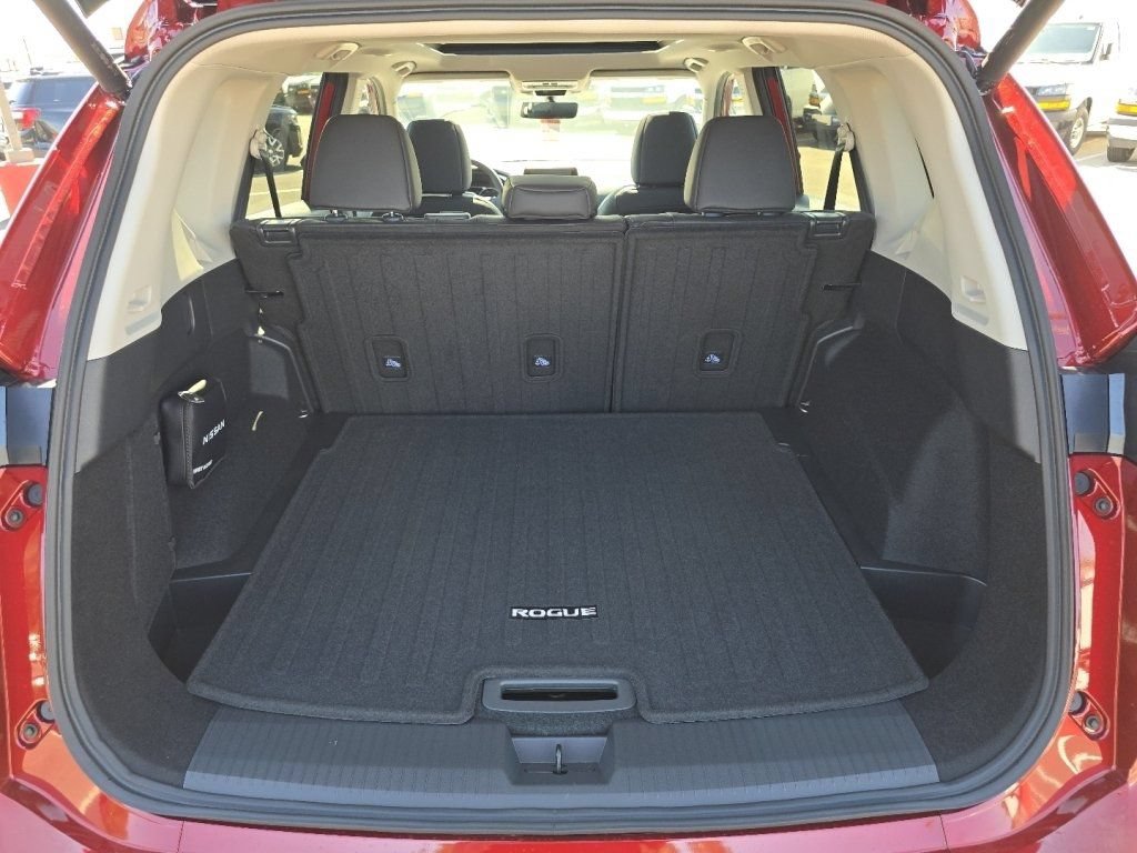 New 2026 Nissan Rogue Dark Armor AWD/4WD image 12