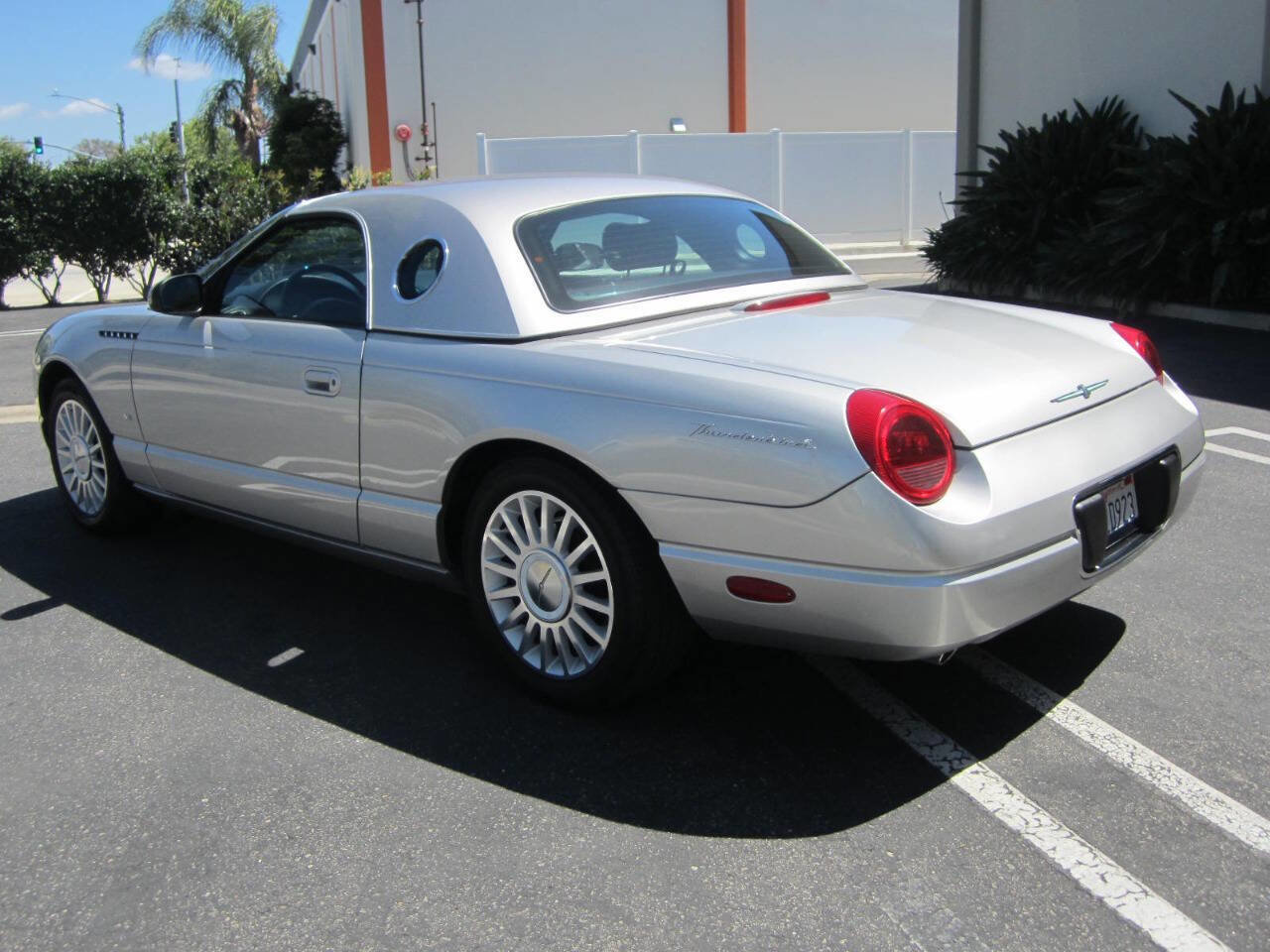 Used 2004 Ford Thunderbird Deluxe RWD image 5