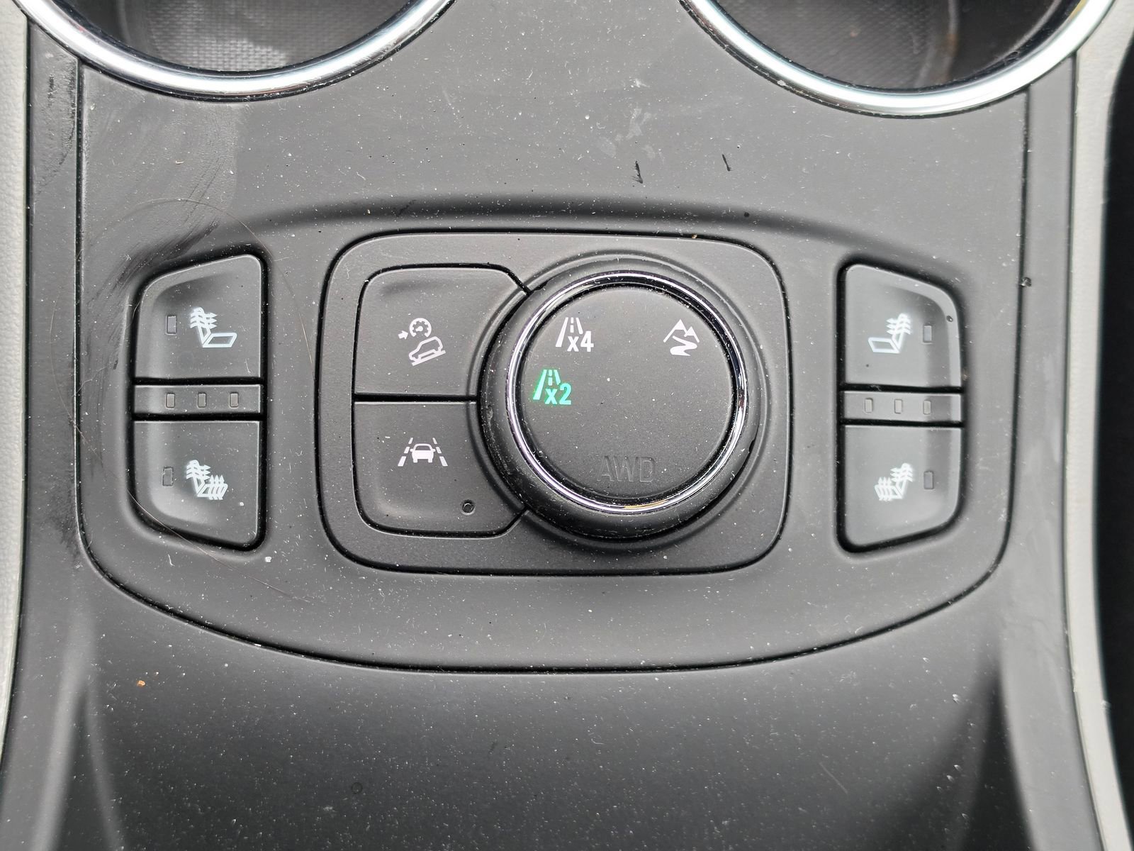 Used 2024 GMC Terrain SLE w/ Driver Convenience Package image 18