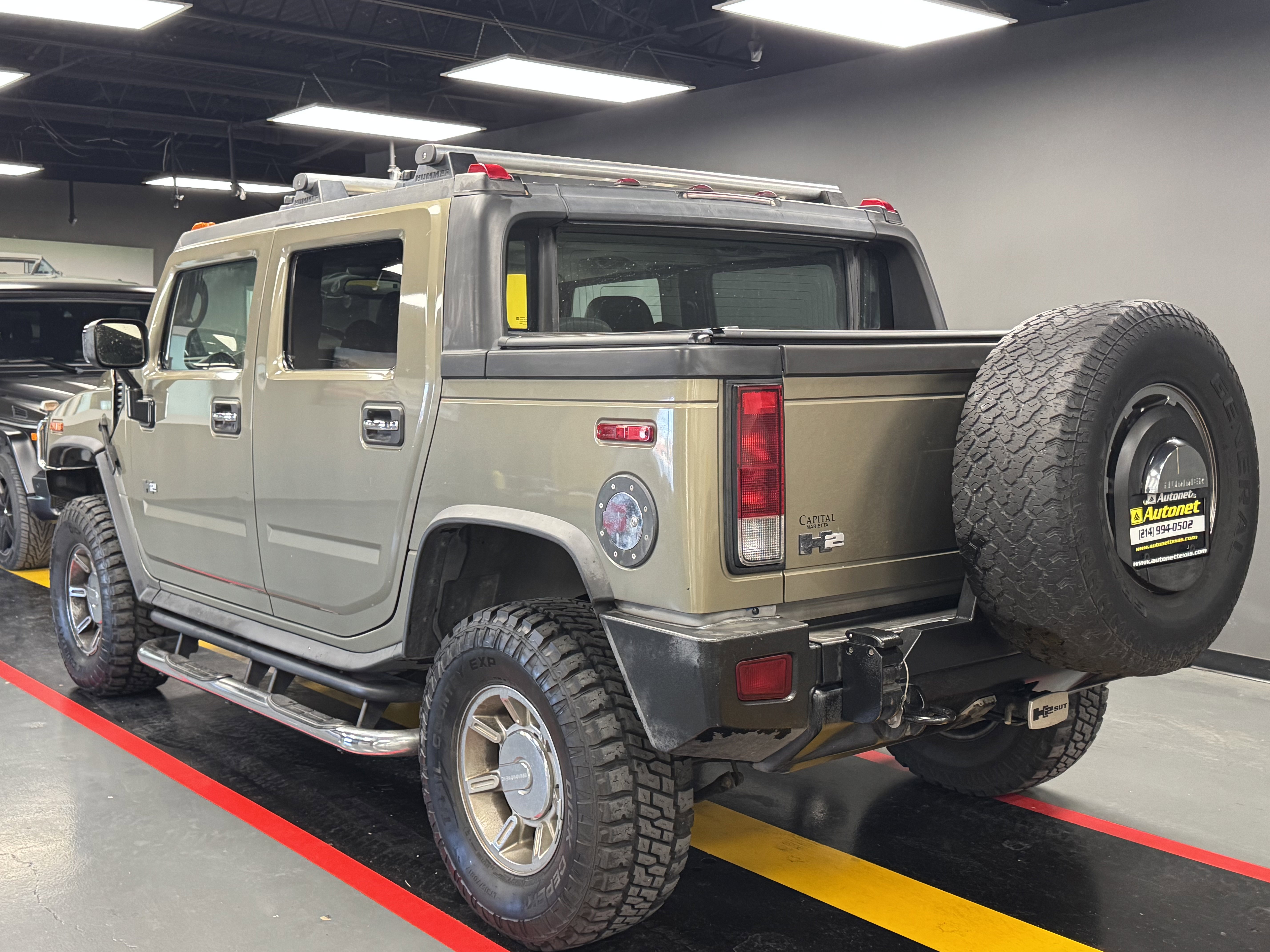 Used 2005 HUMMER H2 SUT w/ Preferred Equipment Group image 5