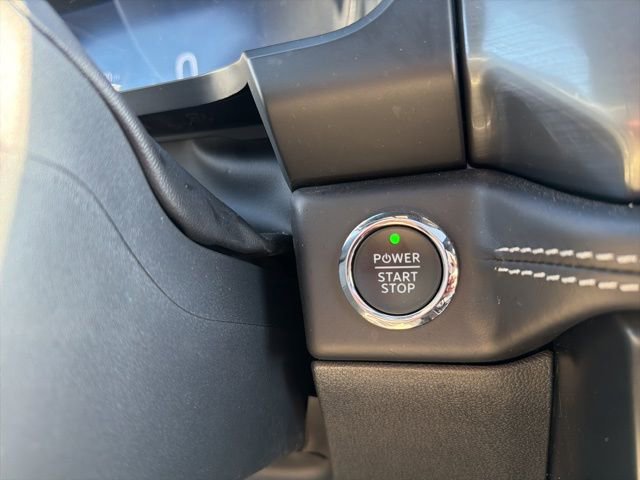 Used 2023 Ford F150 Lightning Platinum AWD/4WD image 46