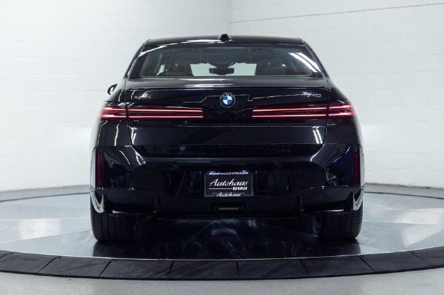 New 2027 BMW 740i xDrive w/ Executive Package AWD/4WD image 10