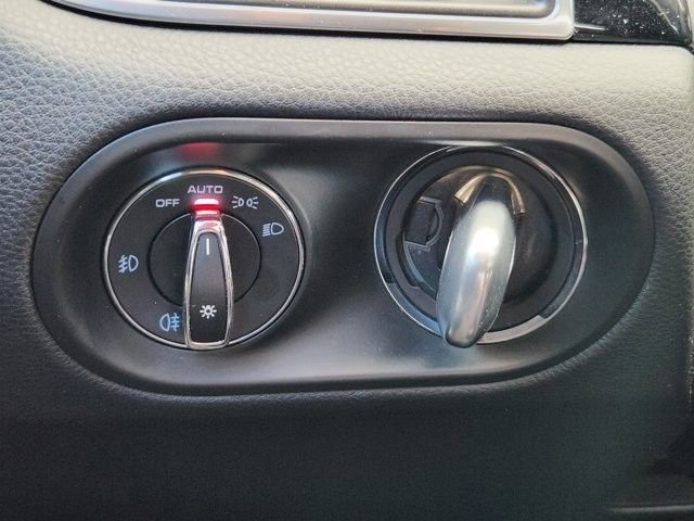 Used 2017 Porsche Macan S image 19