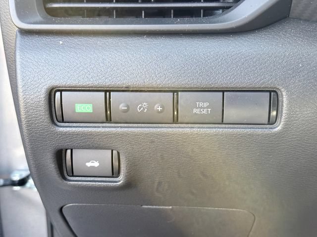 Used 2025 Nissan Sentra S FWD image 22