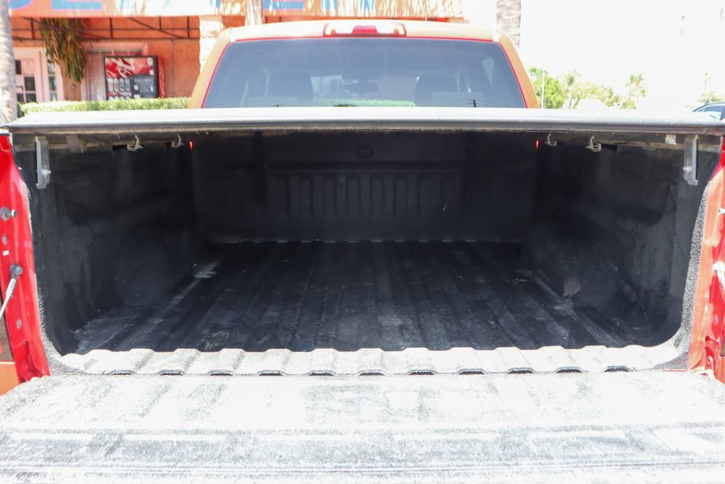 Used 2018 Chevrolet Silverado 1500 LT w/ All Star Edition AWD/4WD image 9