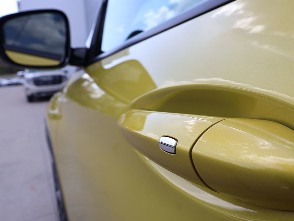 Used 2023 Chevrolet TrailBlazer ACTIV w/ Sun and Liftgate Package FWD image 10