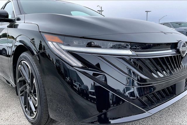 New 2026 Nissan Sentra SR w/ SR All Weather Package image 16