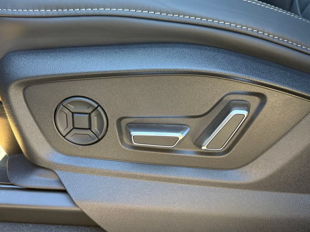 New 2026 Audi SQ8 Premium Plus AWD/4WD image 27
