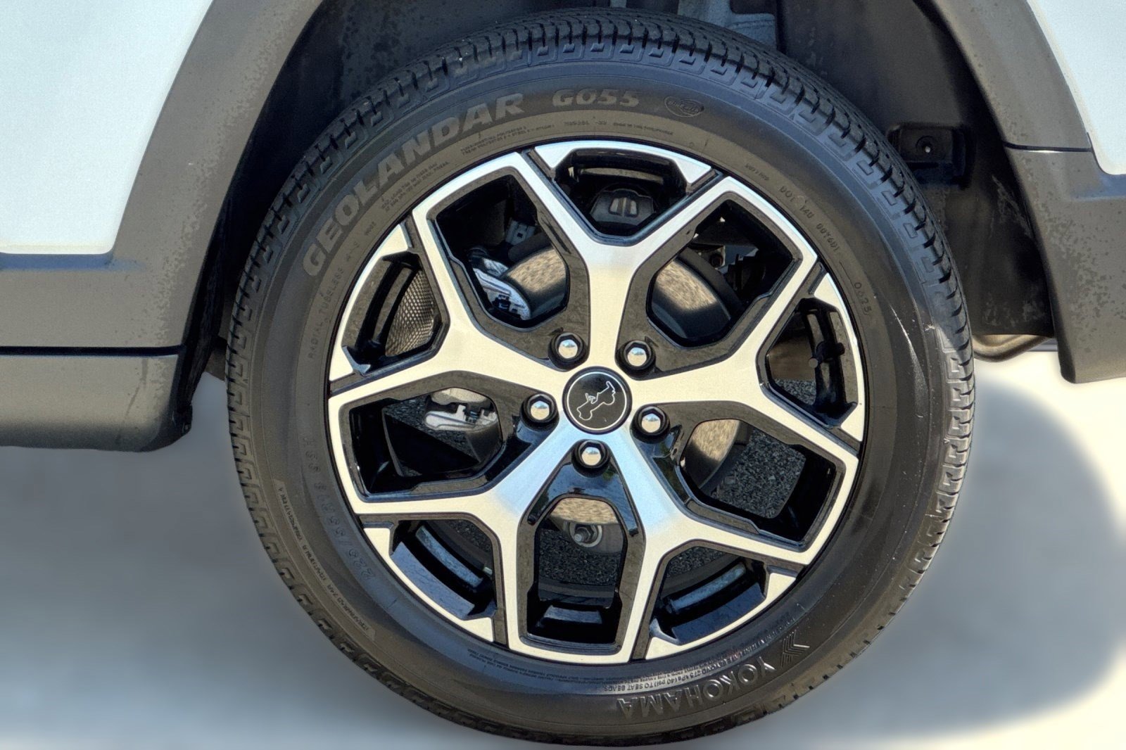 Used 2025 Jeep Compass Limited AWD/4WD image 11