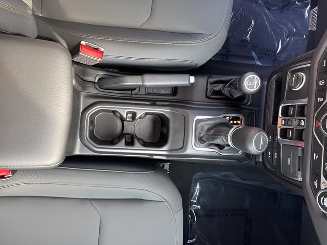 New 2025 Jeep Gladiator Sport image 16