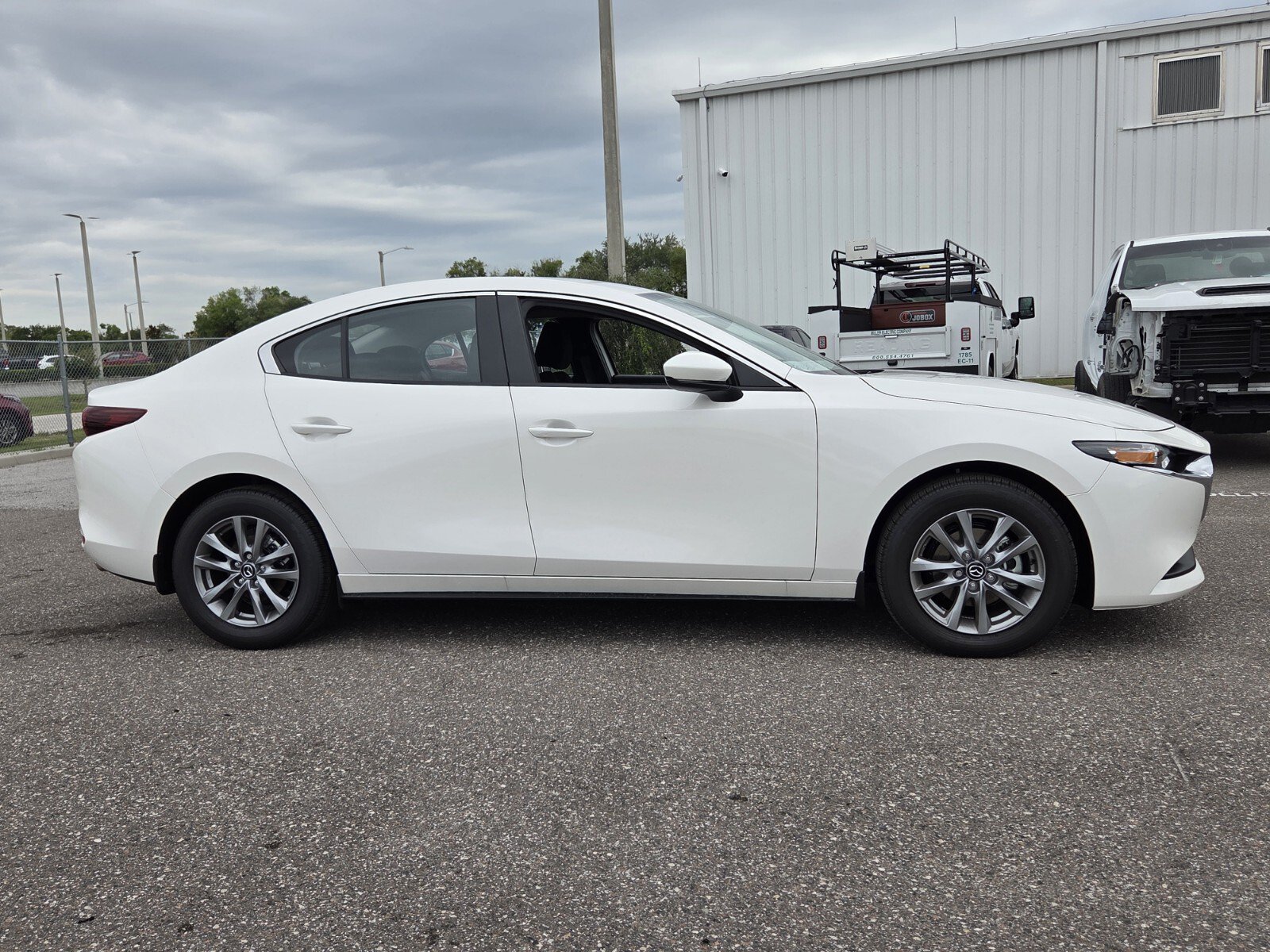 New 2026 MAZDA MAZDA3 s FWD image 8