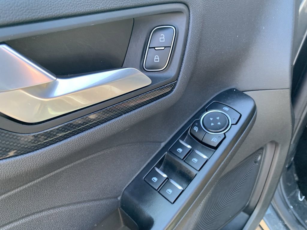 Used 2025 Ford Escape ST-Line AWD/4WD image 19