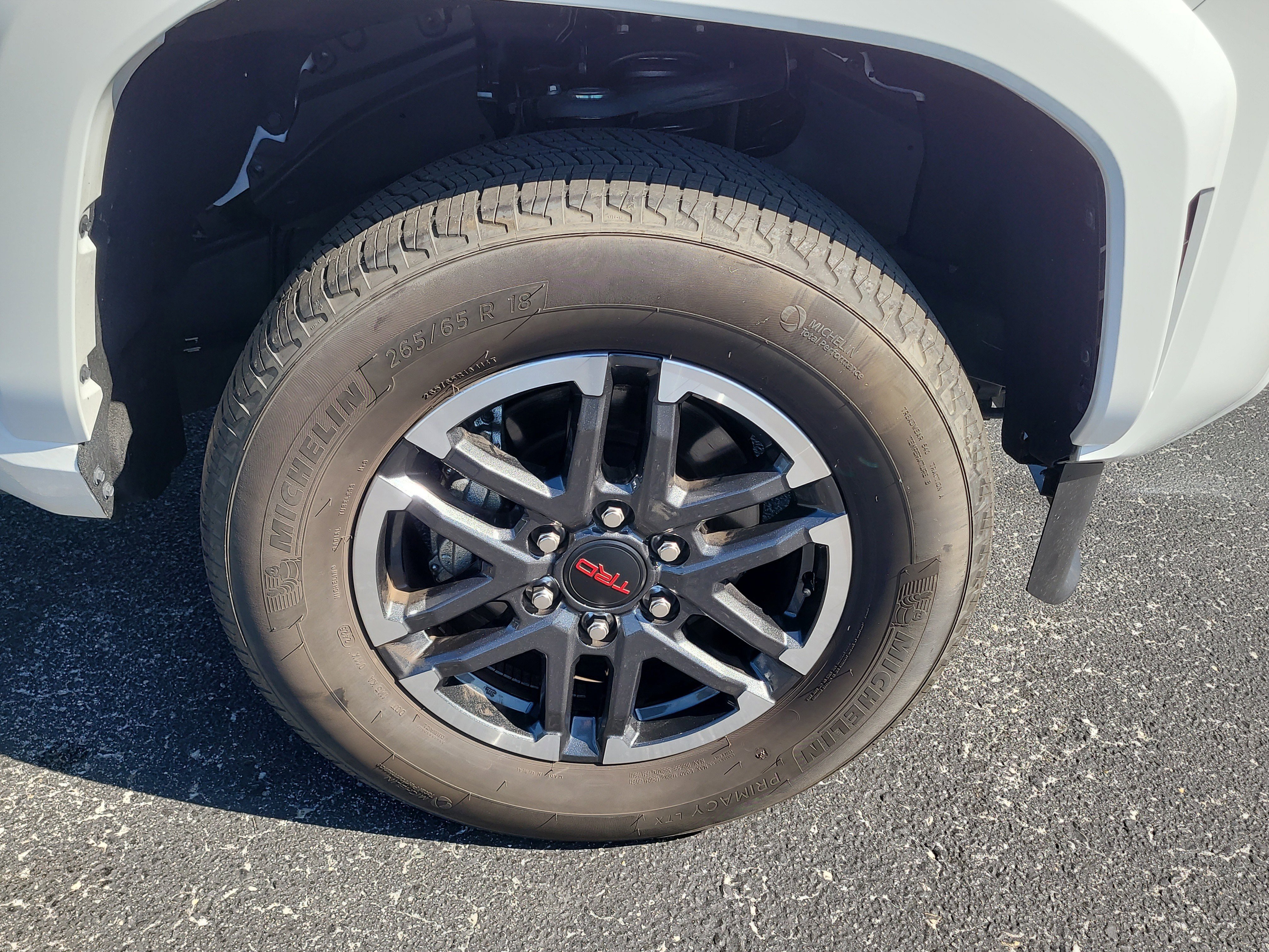 Certified 2025 Toyota Tacoma TRD Sport image 10