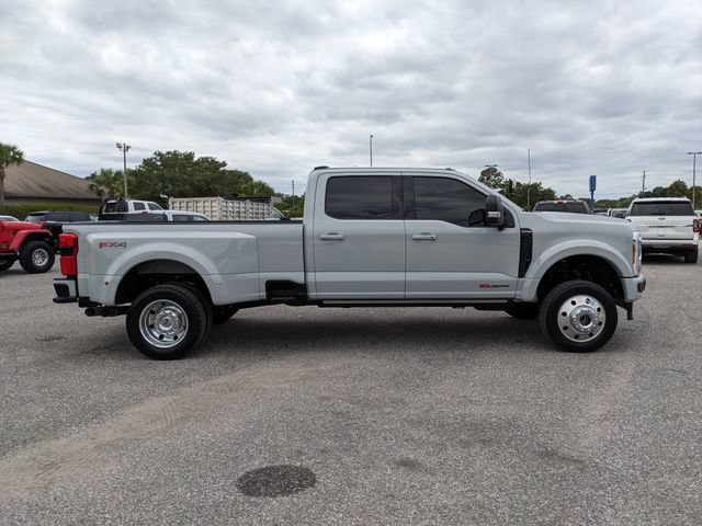 Certified 2025 Ford F450 Platinum w/ FX4 Off-Road Package AWD/4WD image 3
