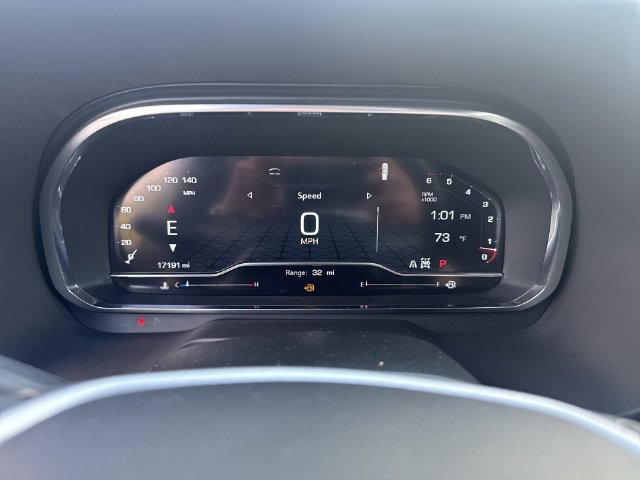 Certified 2023 GMC Yukon SLT w/ SLT Premium Package AWD/4WD image 11