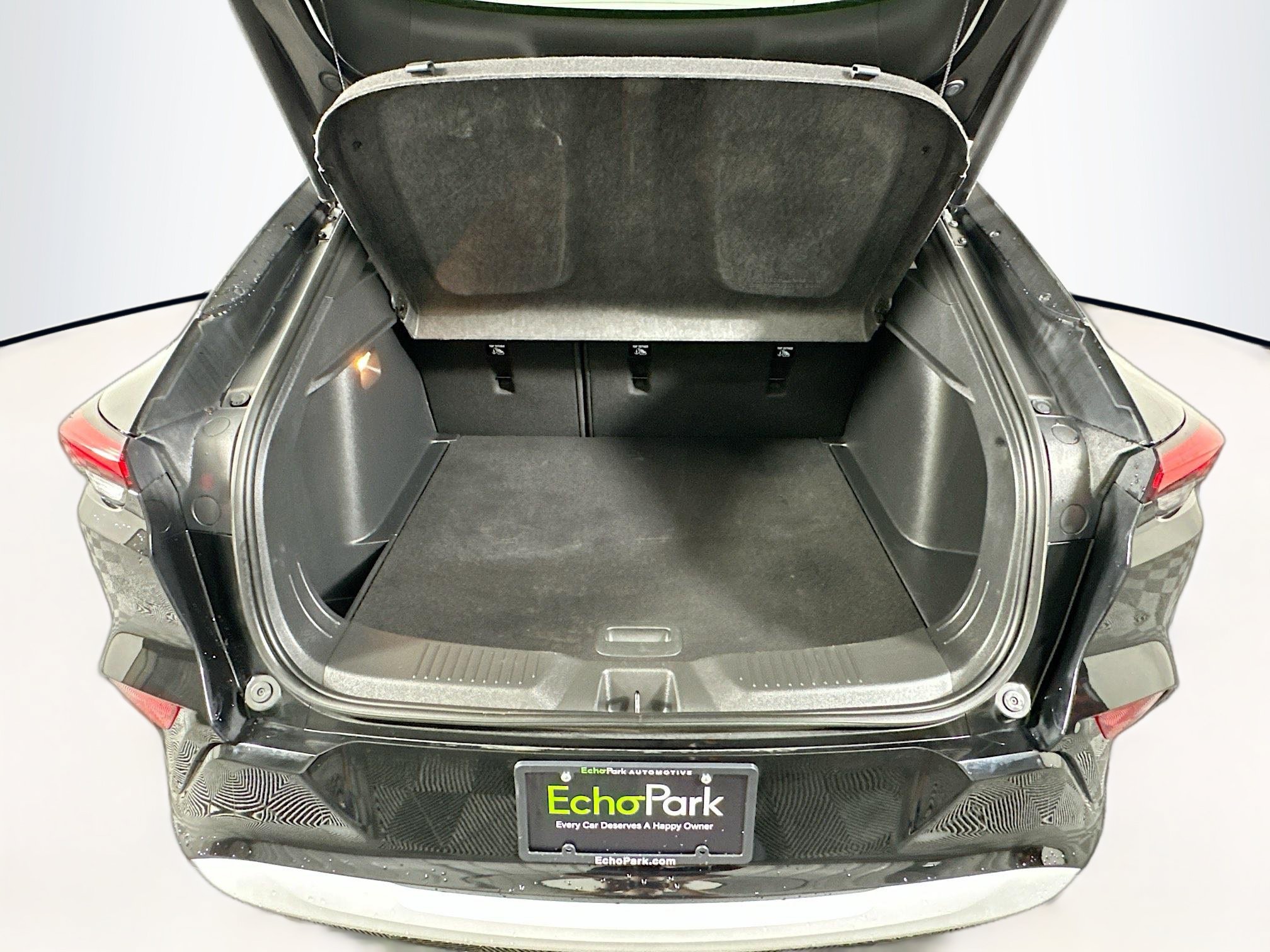 Used 2024 Buick Envista Sport Touring w/ Convenience II Package FWD image 26