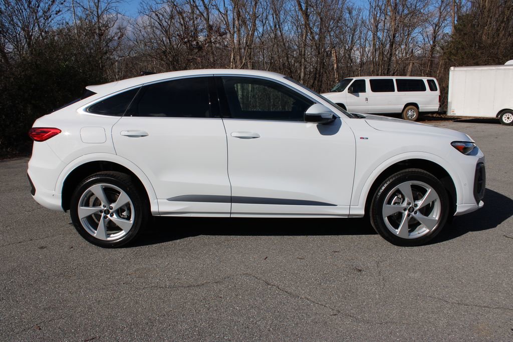New 2025 Audi Q5 2.0T Premium Plus image 9