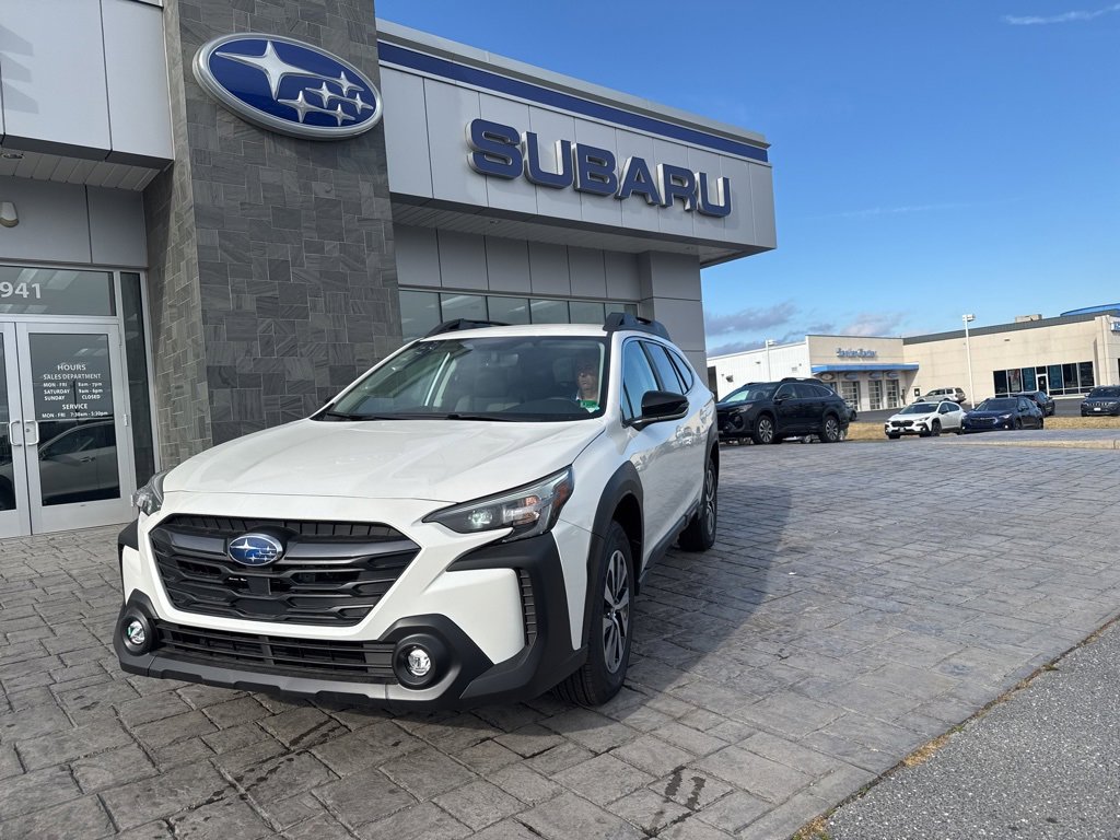 New 2025 Subaru Outback Premium image 2