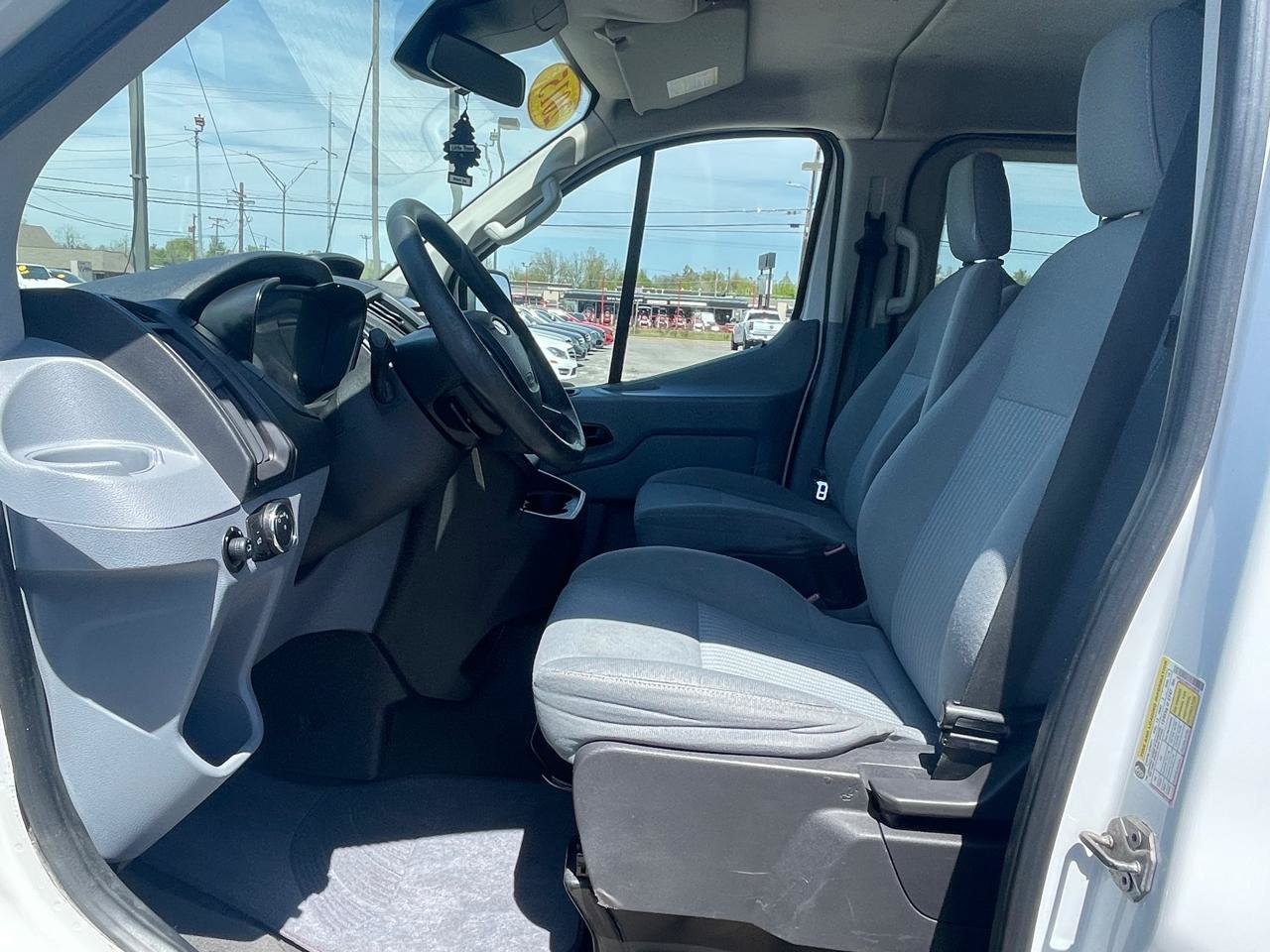Used 2015 Ford Transit 350 XLT RWD image 11