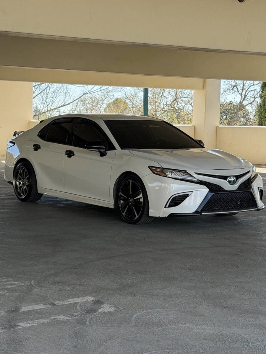 Used 2019 Toyota Camry XSE w/ Carpet Mat Package FWD image 5