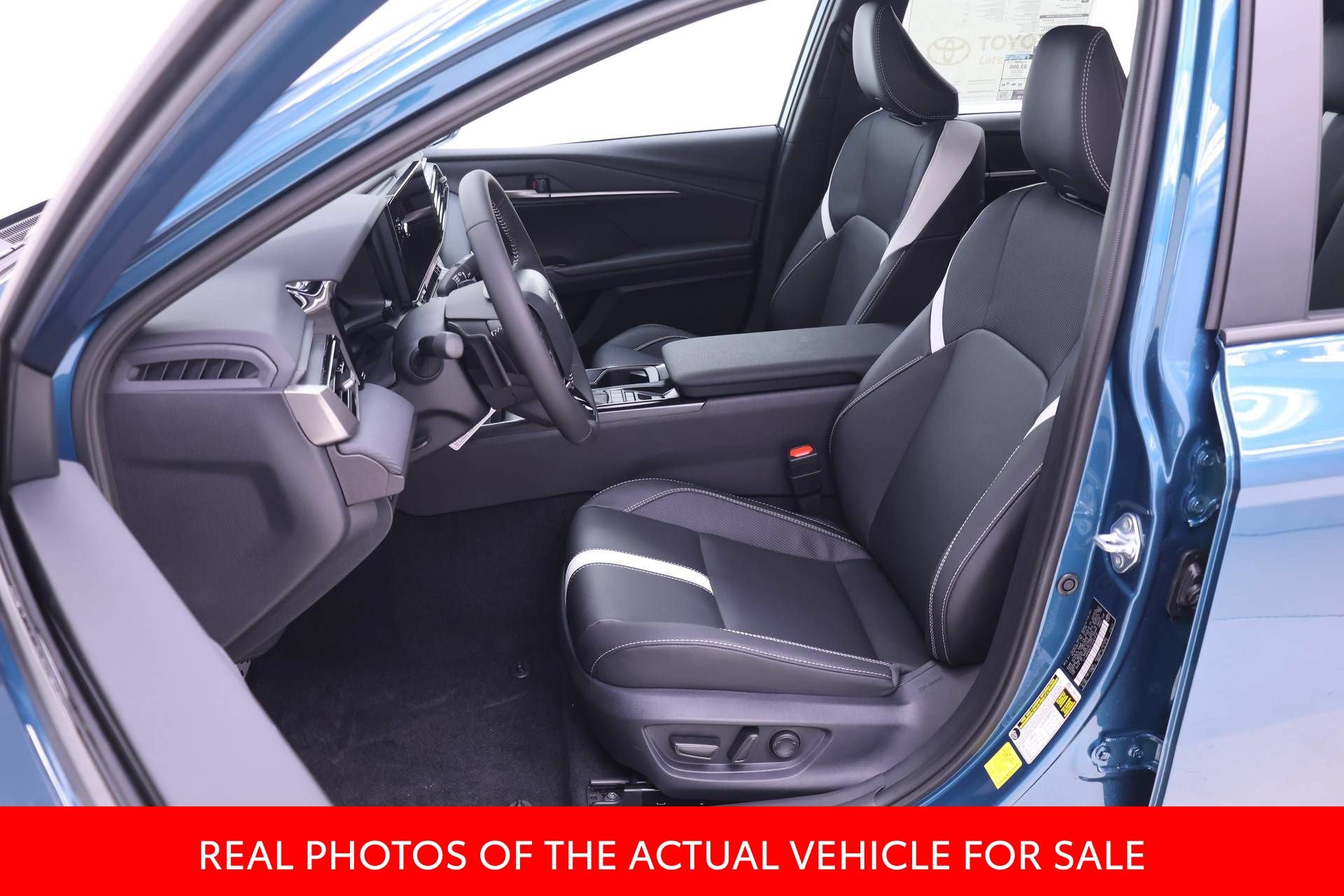 New 2026 Toyota Camry SE w/ Multimedia Upgrade Package AWD/4WD image 4