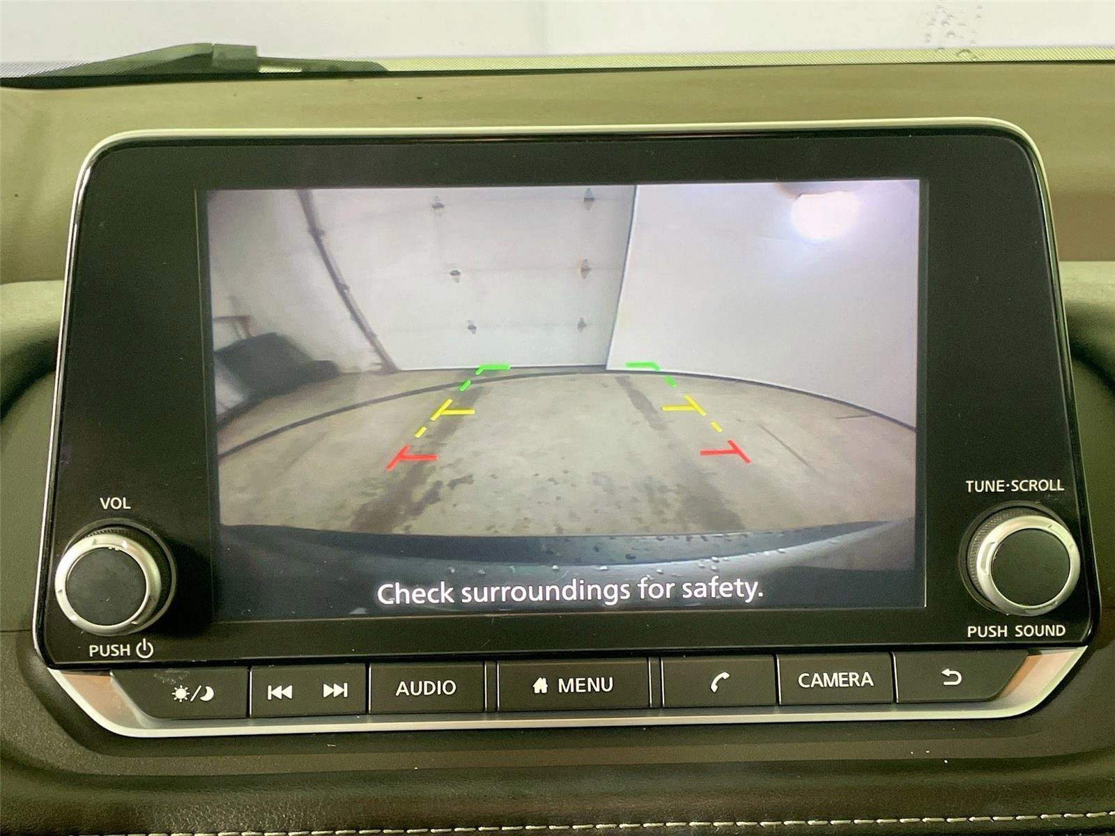 Used 2023 Nissan Rogue S AWD/4WD image 6