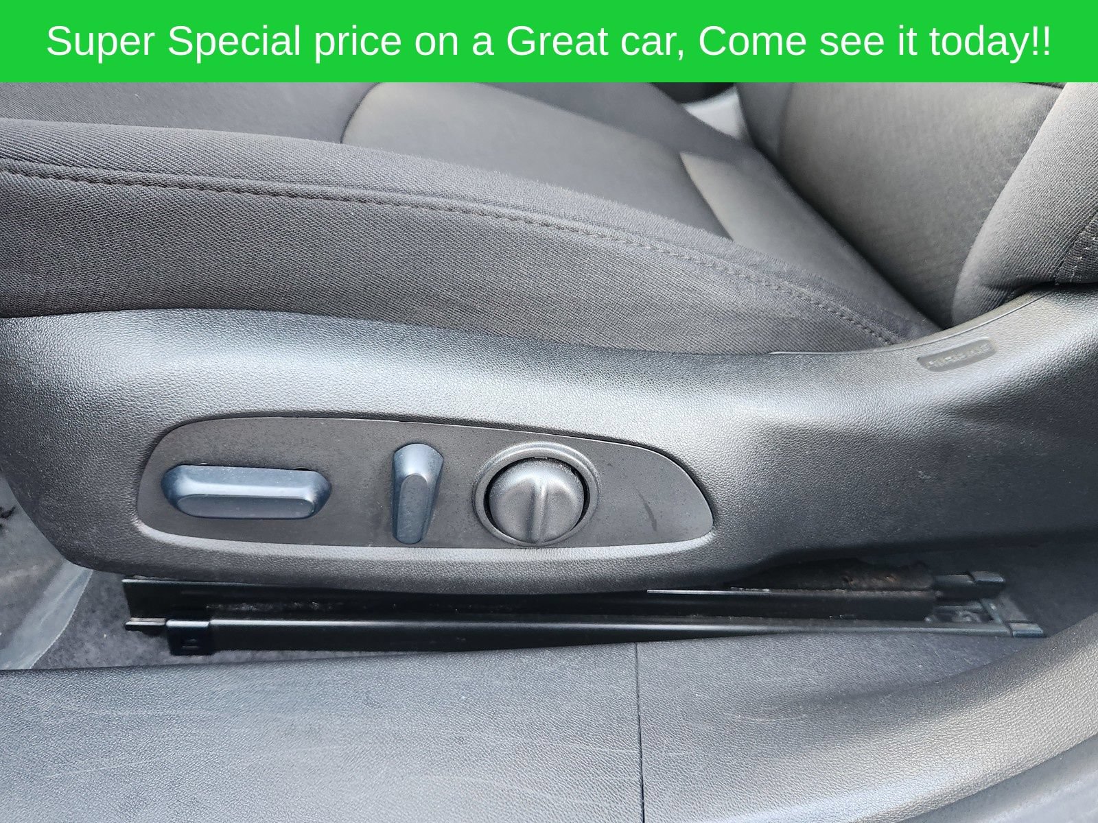 Used 2024 Chevrolet Malibu LT FWD image 10