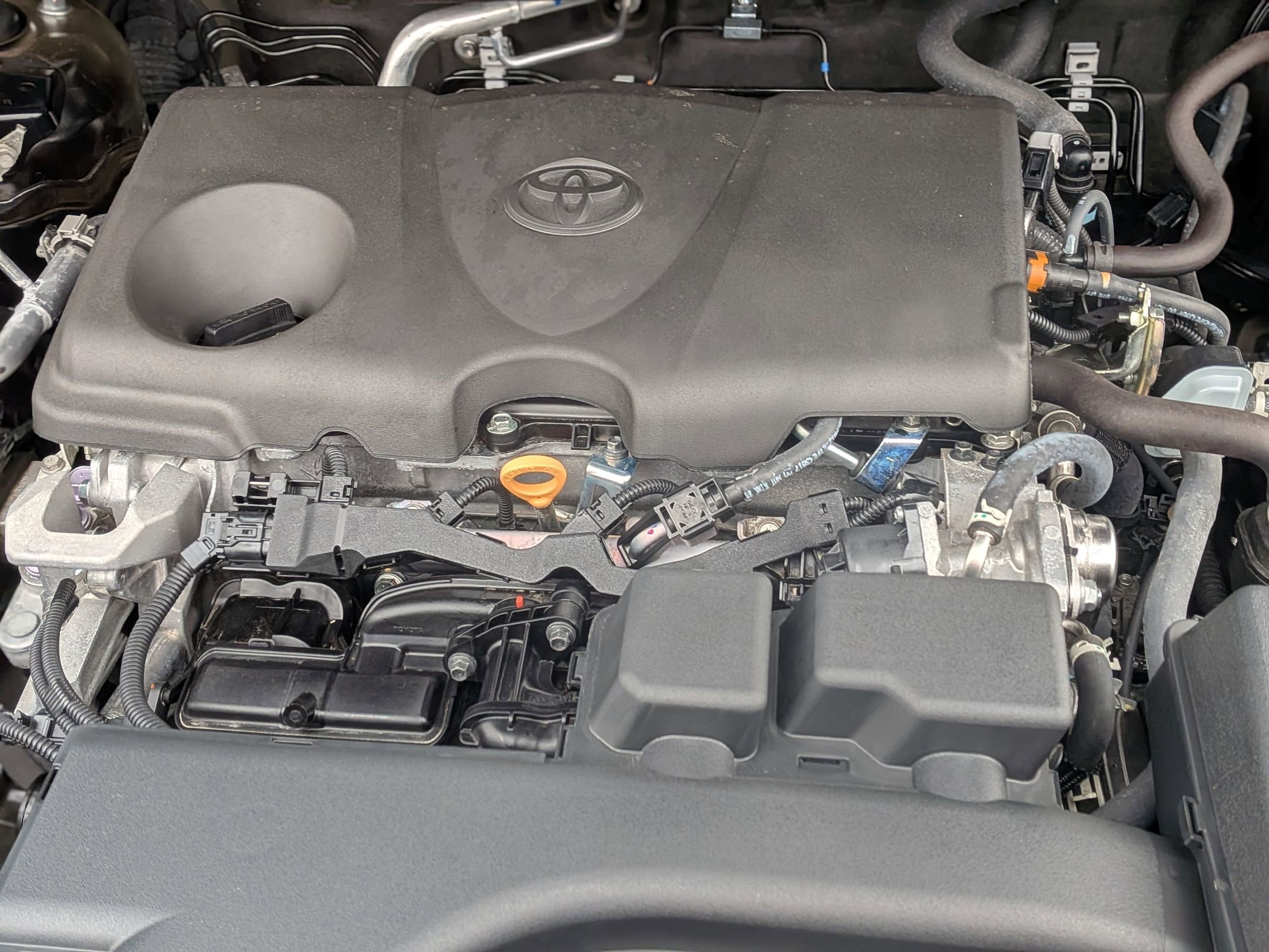 Used 2023 Toyota RAV4 XLE Premium image 35