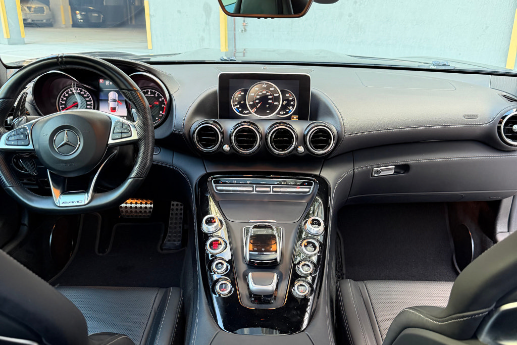 Used 2018 Mercedes-Benz AMG GT Coupe image 18