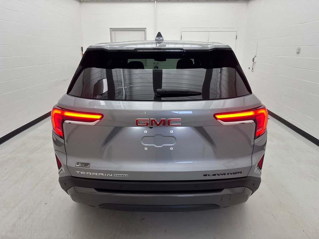 Used 2026 GMC Terrain Elevation w/ LPO, Floor Liner Package AWD/4WD image 5