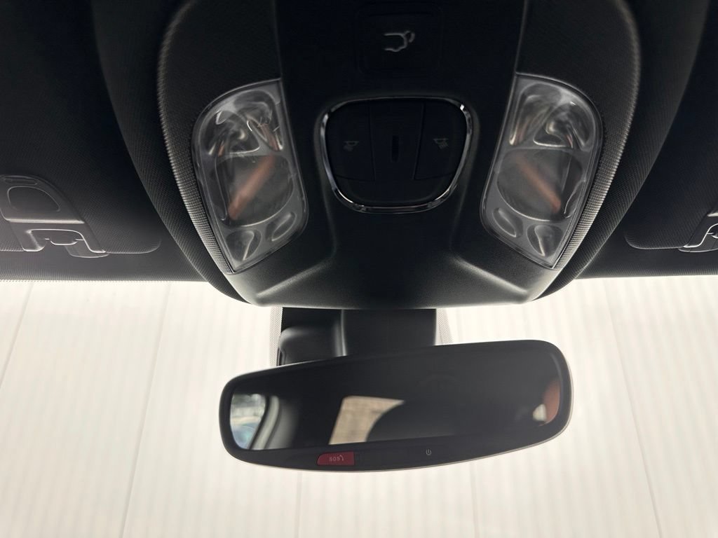 New 2026 Jeep Compass Latitude AWD/4WD image 32