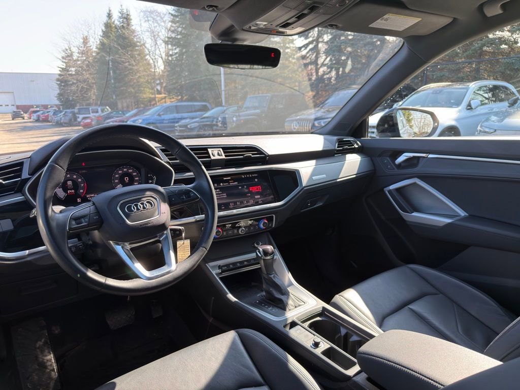 Used 2022 Audi Q3 2.0T Premium Plus image 16