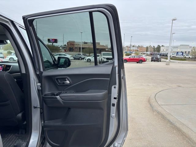 Certified 2023 Honda Ridgeline Sport image 24