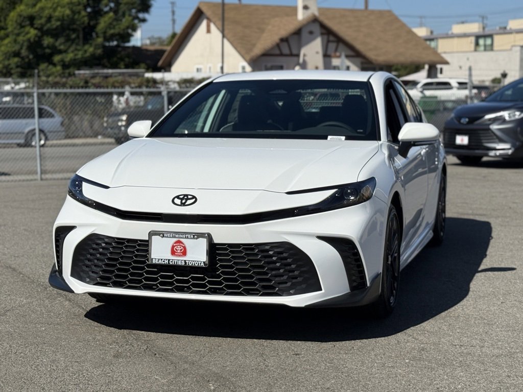 New 2026 Toyota Camry SE image 5