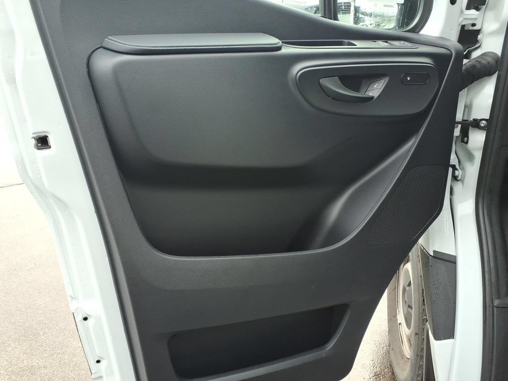 Used 2026 Mercedes-Benz Sprinter 2500 image 11
