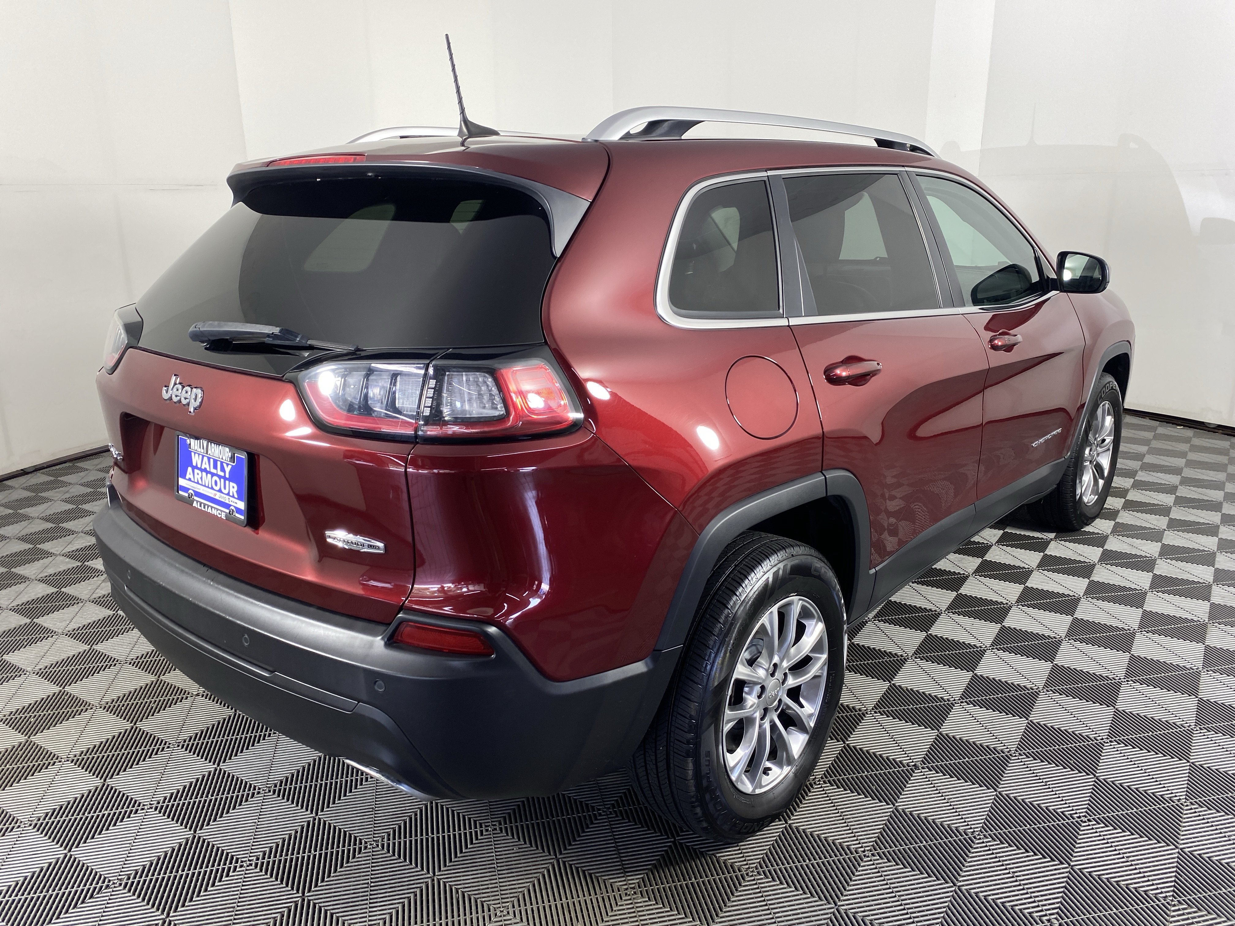 Used 2021 Jeep Cherokee Latitude Lux AWD/4WD image 7