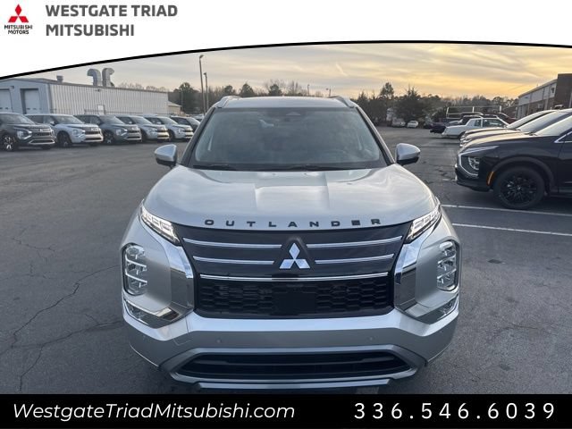New 2026 Mitsubishi Outlander SEL FWD image 2