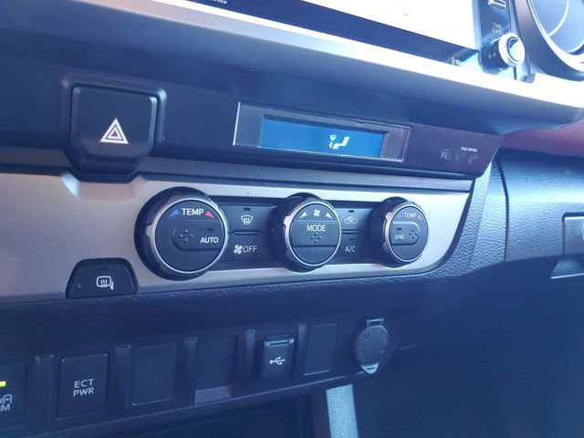 Used 2022 Toyota Tacoma SR5 w/ Technology Package image 23