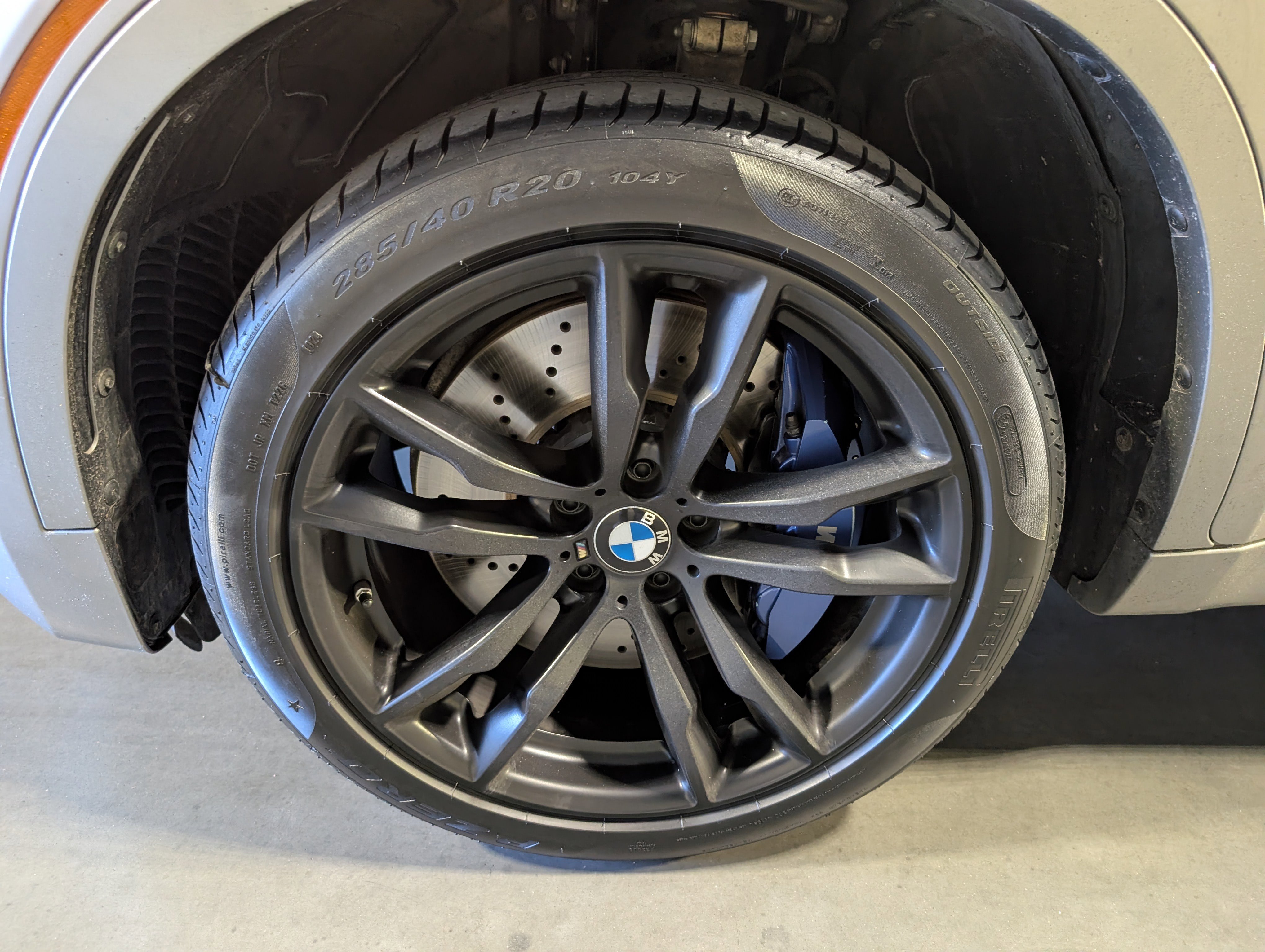 Used 2015 BMW X6 M image 14