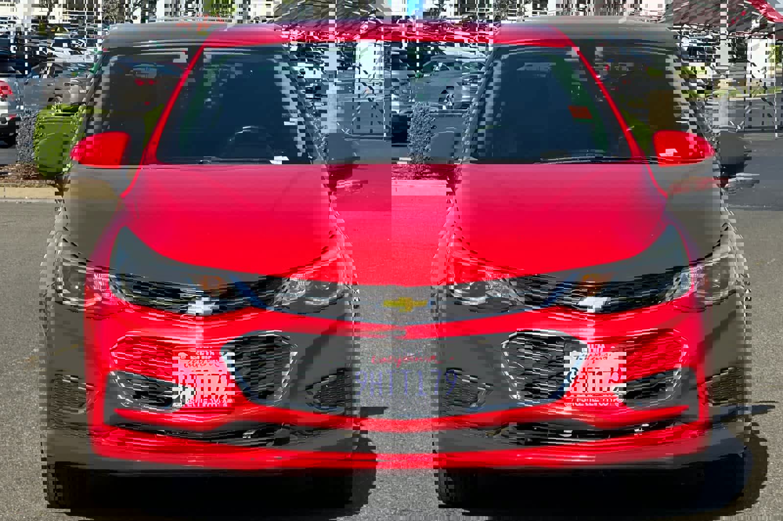 Used 2018 Chevrolet Cruze Premier FWD image 10