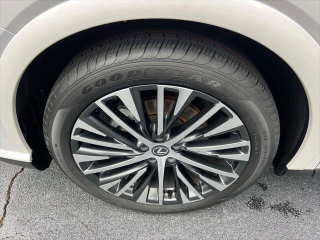 Certified 2024 Lexus RX 350 Premium Plus w/ Convenience Package FWD image 11