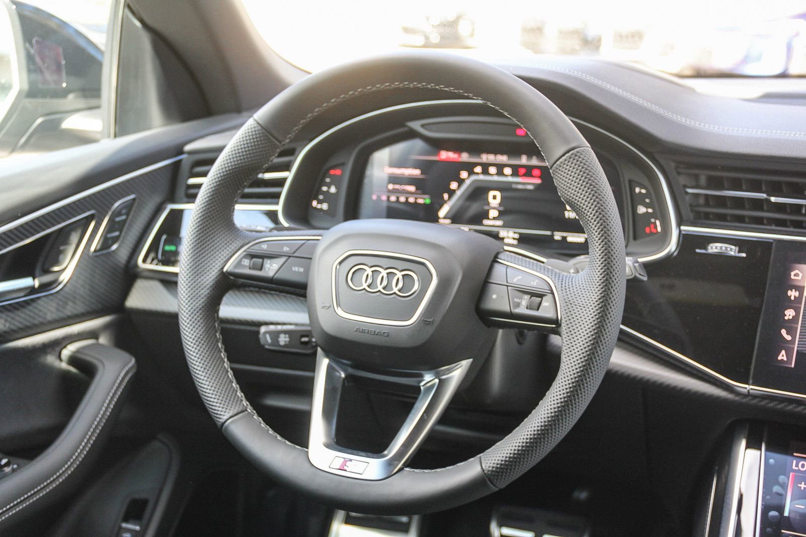 New 2026 Audi SQ8 Prestige image 15