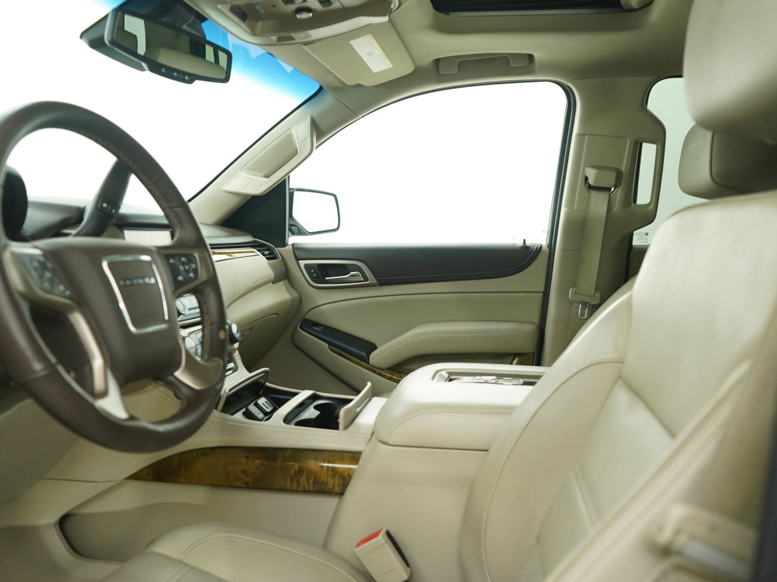 Used 2017 GMC Yukon Denali w/ Open Road Package image 21