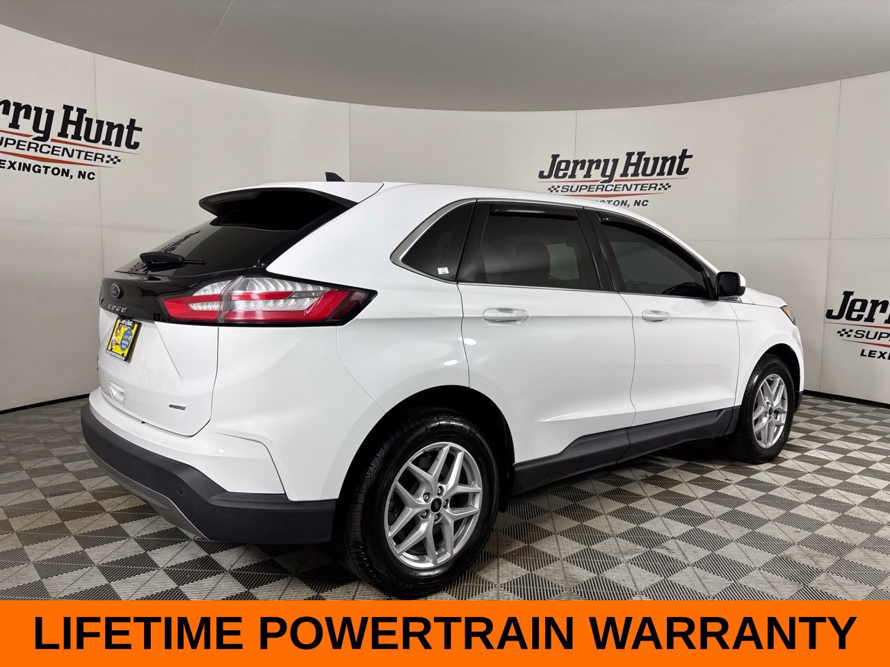 Used 2024 Ford Edge SEL AWD/4WD image 6