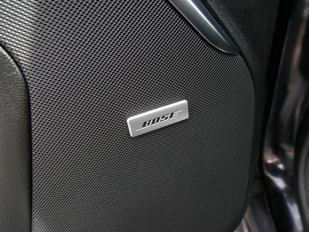 Used 2025 Chevrolet Suburban High Country AWD/4WD image 15